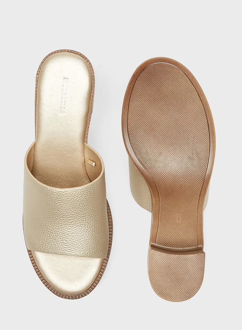 شو اكسبرس Block Heel Sandals