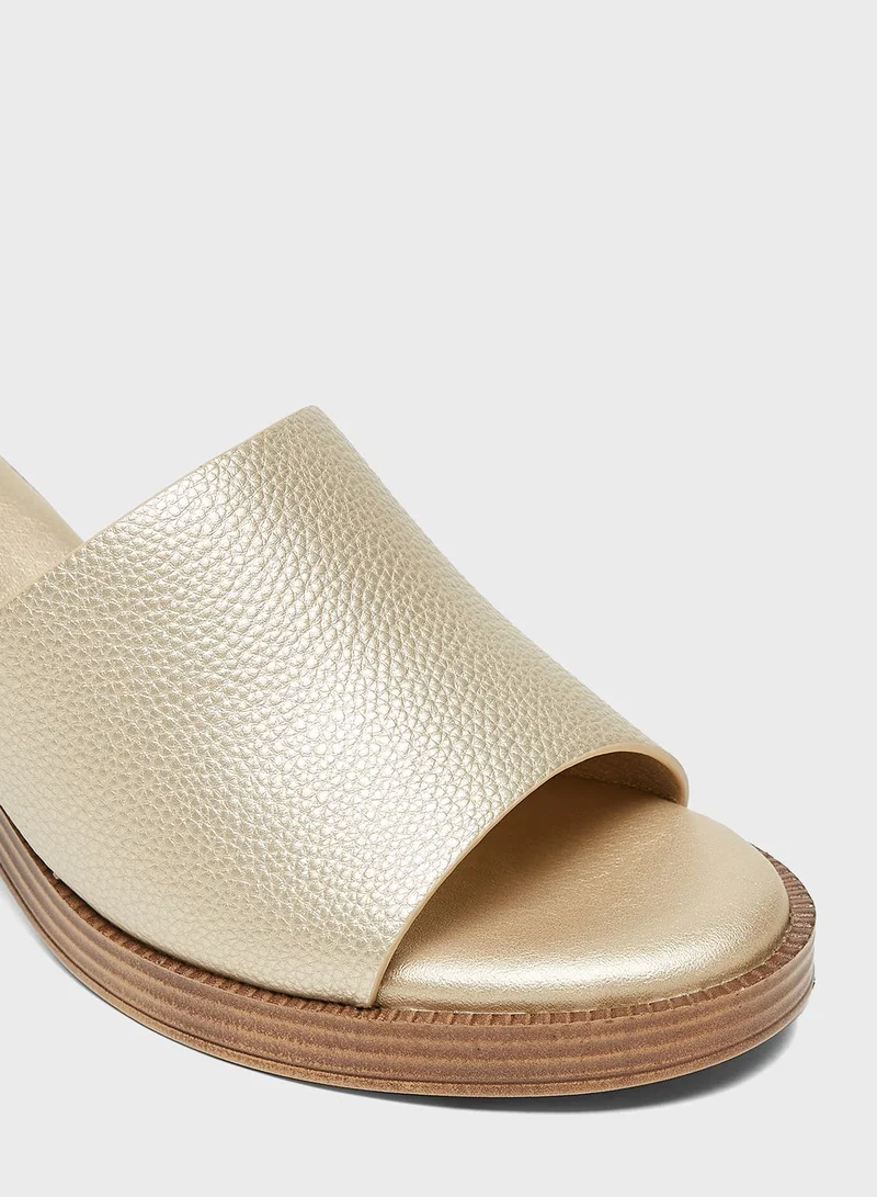 شو اكسبرس Block Heel Sandals