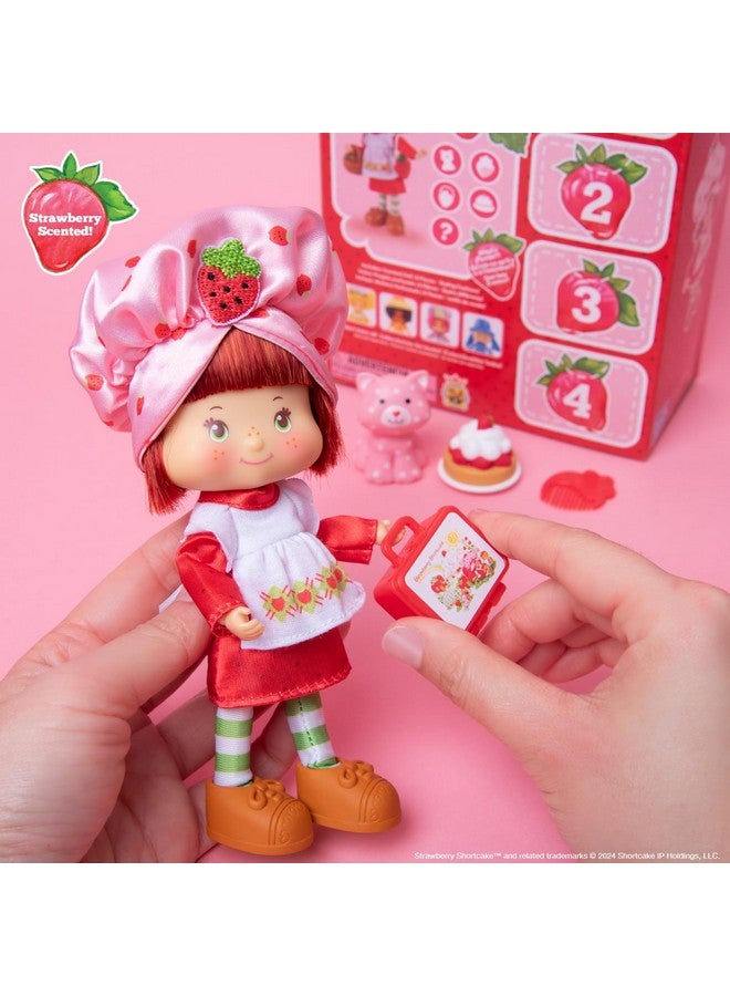 The Loyal Subjects Strawberry Shortcake 5.5 Inch Poseable Fashion Doll - Image 2