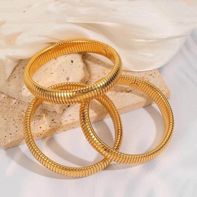 JUNYANGY Gold Bracelets for Women Set of 3 Gold Chunky Stretch Bangles Bracelets 24K Gold Plated Stainless Steel Bracelets Flexible Wide Stack Bracelets Designer Look Alike Jewelry for Women - Image 3