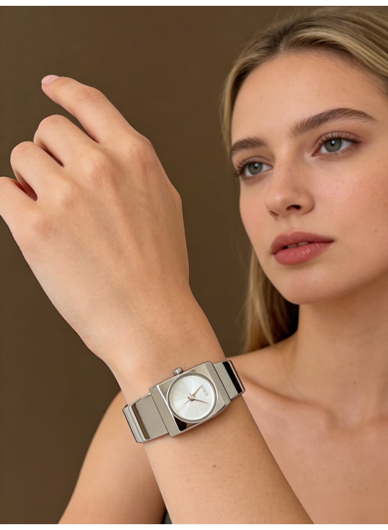 اياكي IEKE Best-Selling Silver Bangle Watch - Minimalist White Dial Women's Quartz Wristwatch (Trending Hot Item) - Image 4