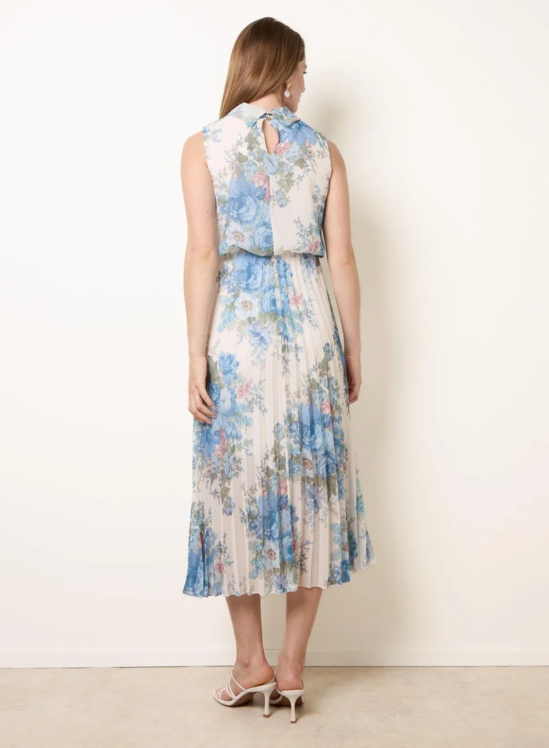 بلو فانيلا Printed Sleeveless Cowl Neck Pleated Dress
