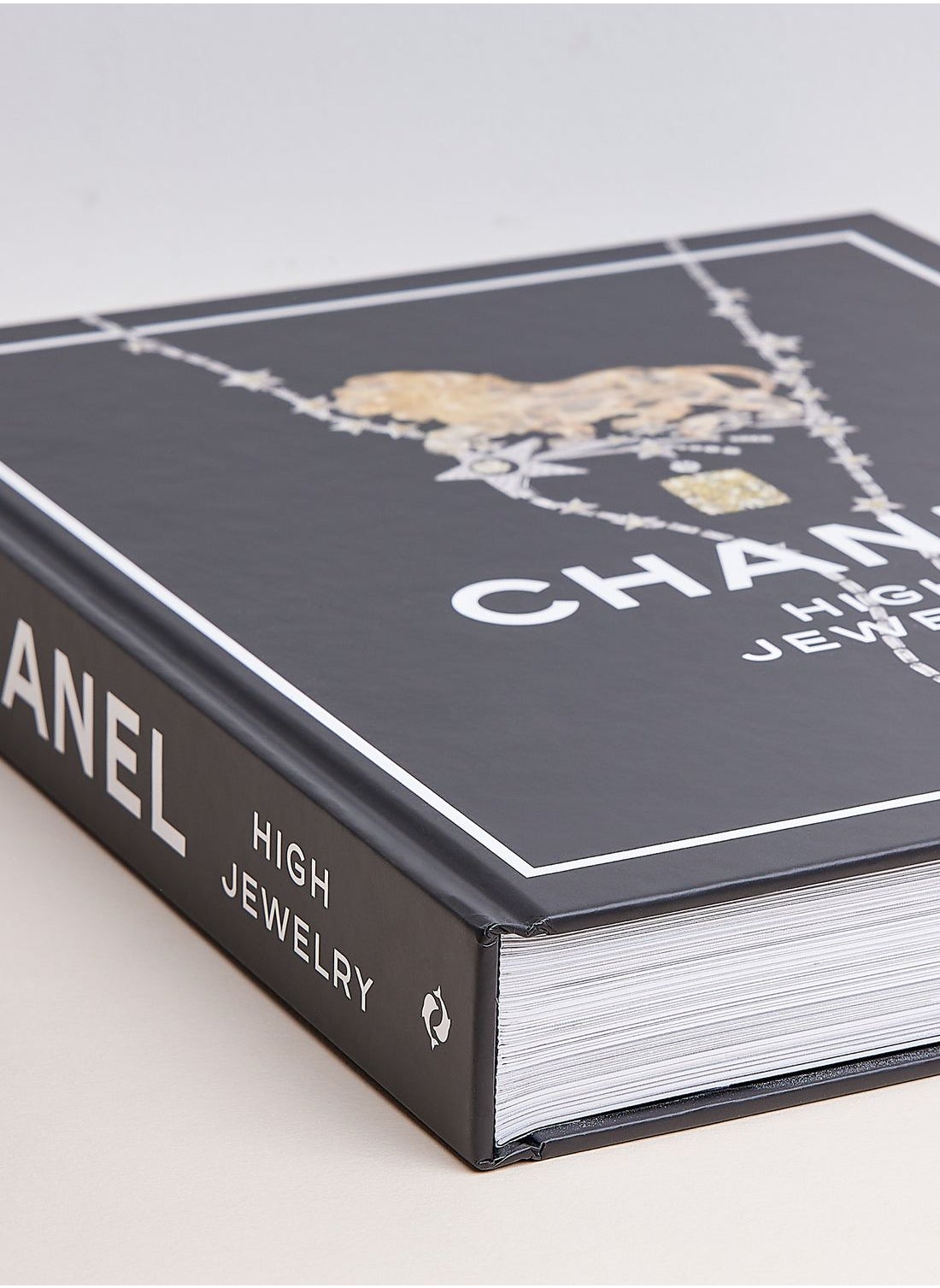 Thames & Hudson USA - Book - Chanel High Jewelry