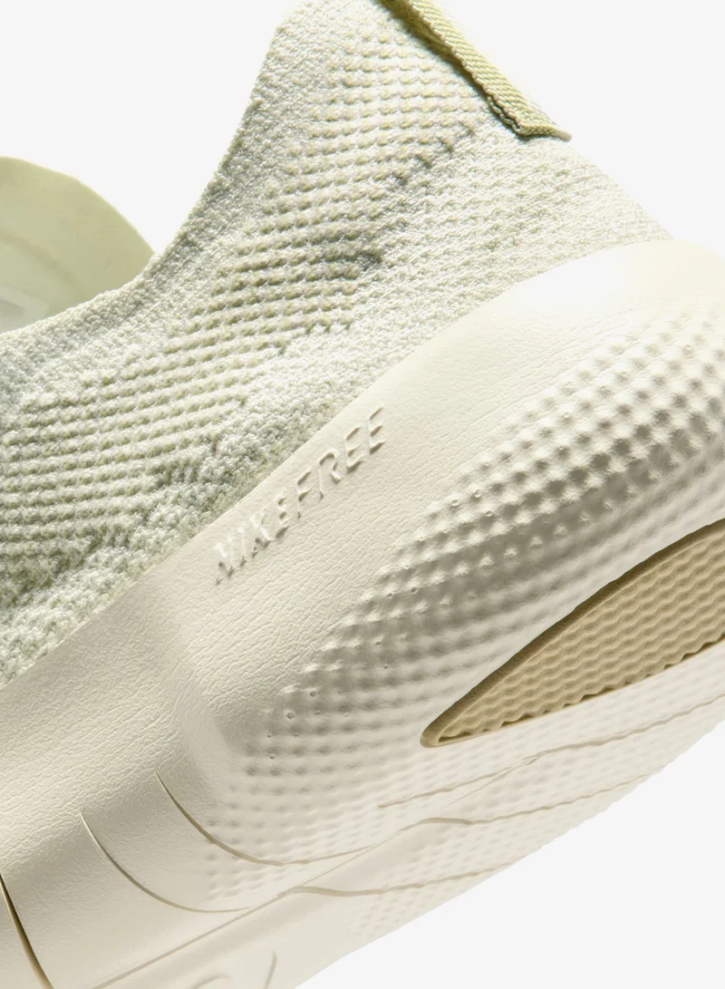 Nike Grey Men's Free 2025 Running Shoes for Men | Best Price UAE