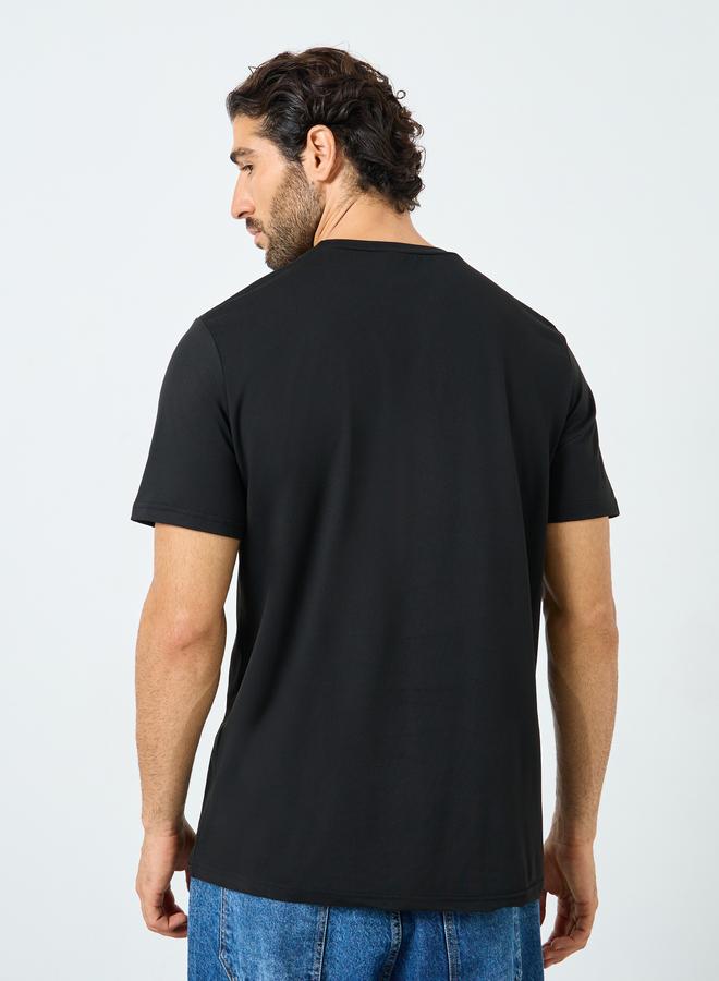 تايك تو تيشيرت جرافيك بطبعة مستديرة - Image 5