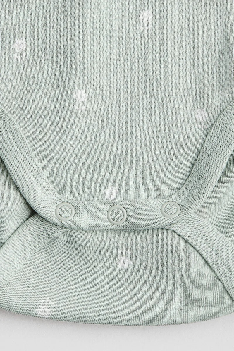 H&M 2-pack short-sleeved bodysuits