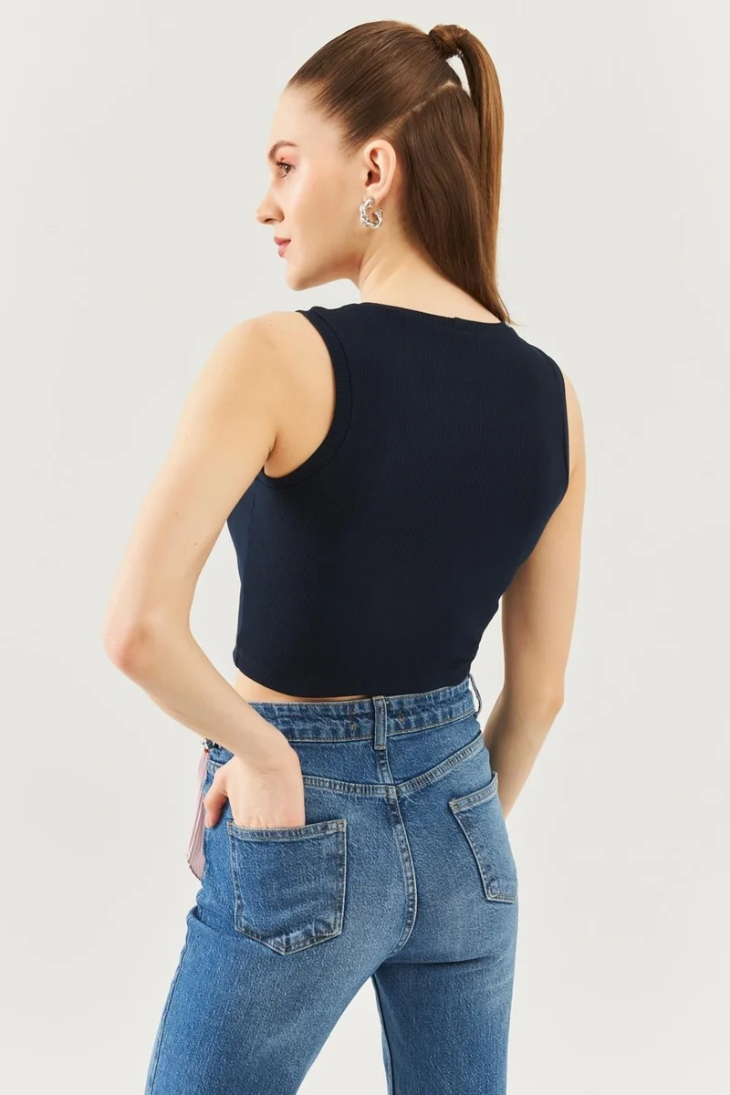 بوتيكجيز Lacivert Sıfır Kol Bisiklet Yaka Vucuda Oturan %100 Pamuklu Kaşkorse Esnek Crop Bluz