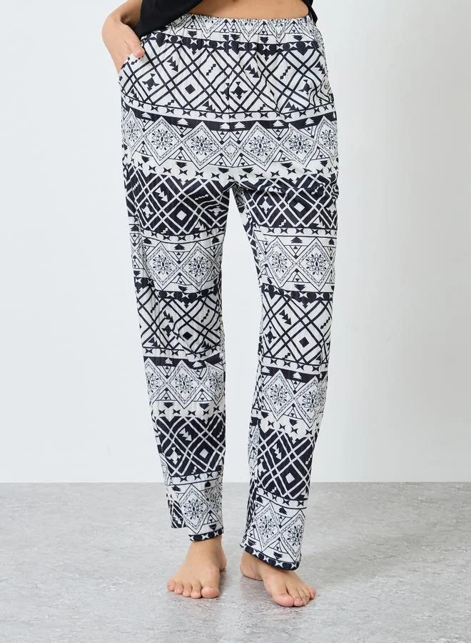 Take Two Take Two Graphic Pocket Detail T-Shirt and Pyjama Set