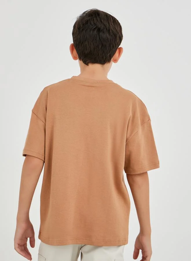 Styli Styli Solid Oversized T-Shirt with Chest Pocket Detail