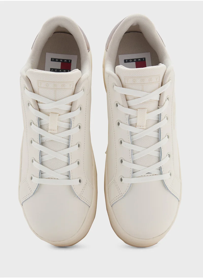 تومي جينز Lace Up Low Top Sneakers
