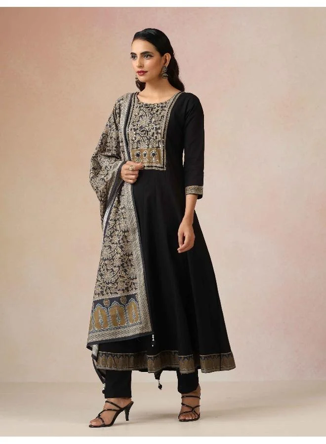 trueBrowns Black Embroidered Anarkali Pant Dupatta Set