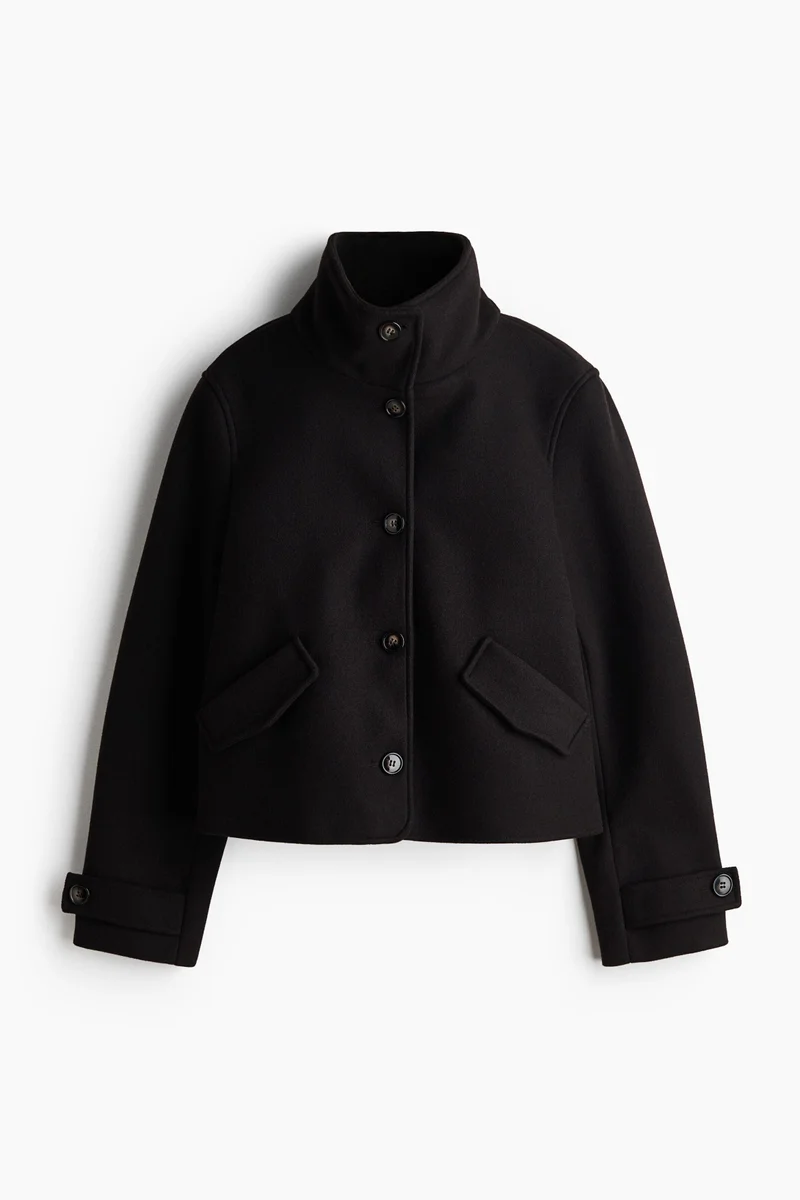 Short funnel-collar jacket