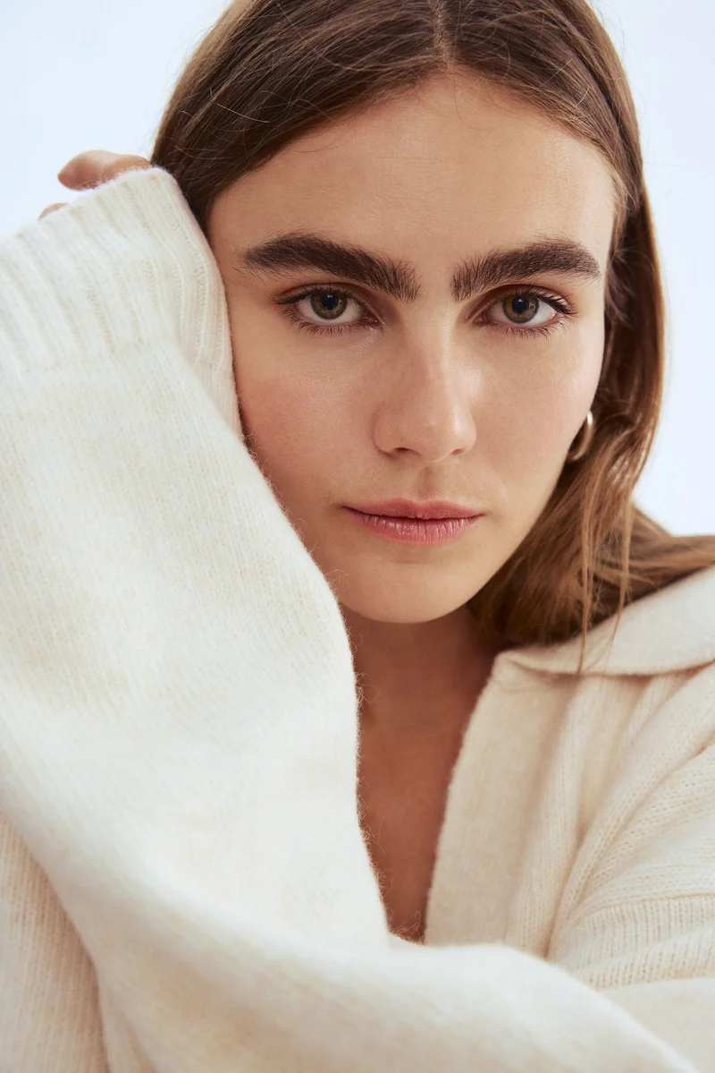 اتش اند ام كنزة محبوكة بنعومة مع قبة