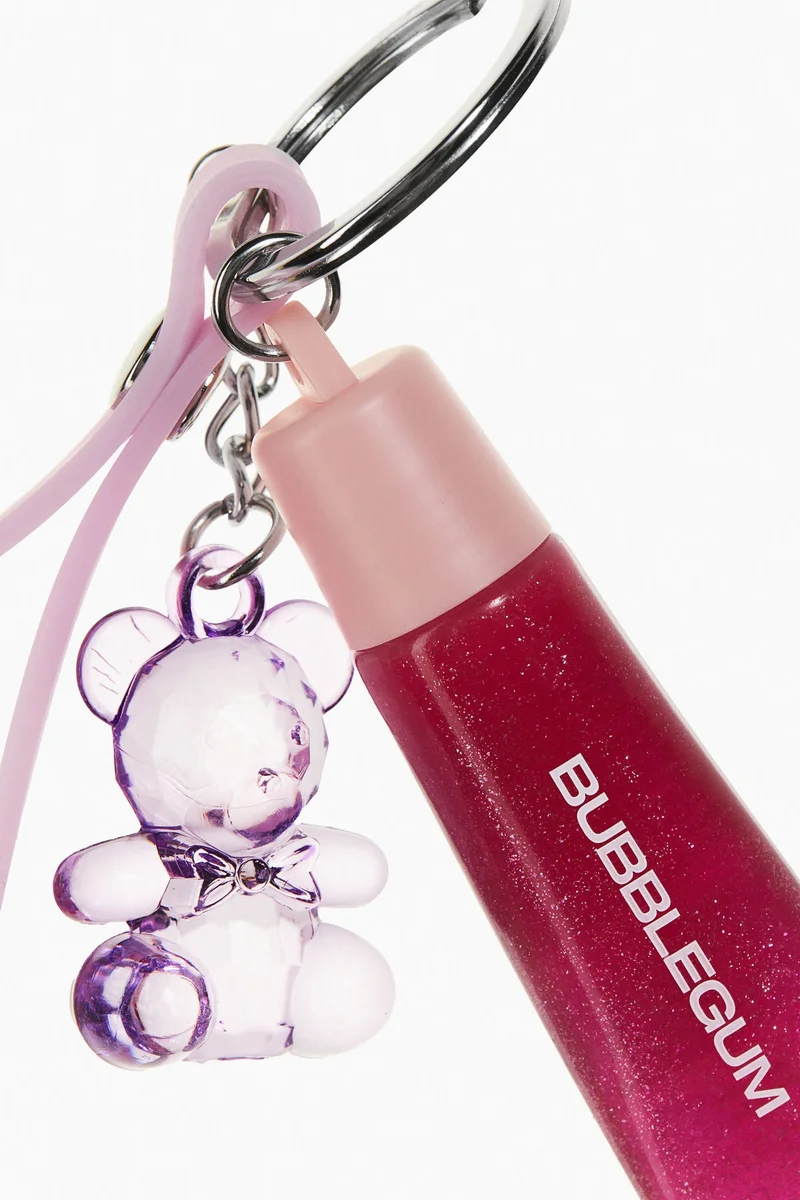 اتش اند ام علاقة مفاتيح جذابة