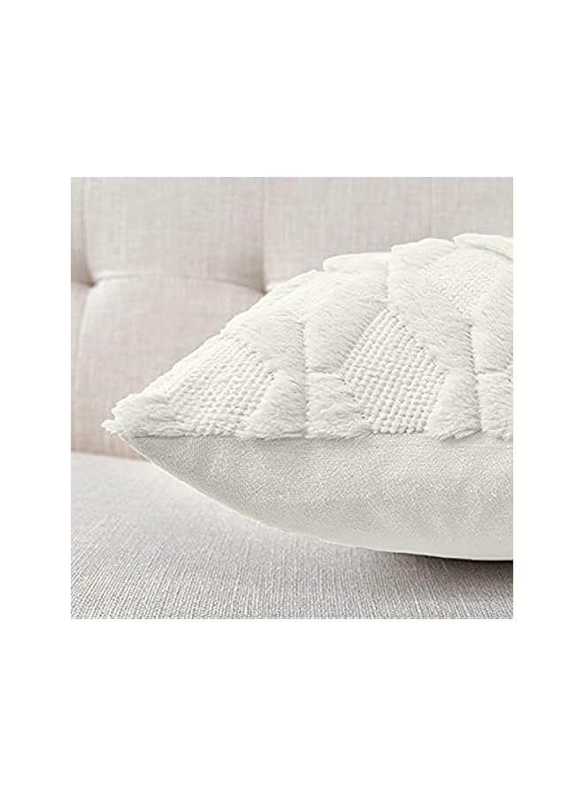 The Bros مجموعة من 2 غطاء وسادة مزخرف من الفرو القصير المخملي الناعم 26x26 بوصة بيج مربع فاخر - Image 2