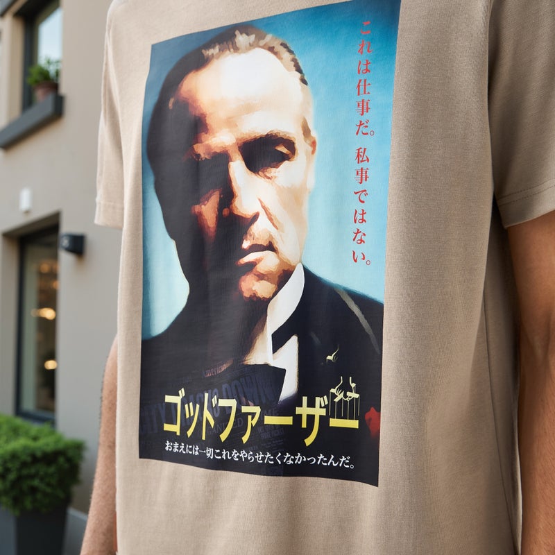 سبلاش فيڤ تيشيرت بياقة دائرية بطبعة الأب الروحي - Image 4