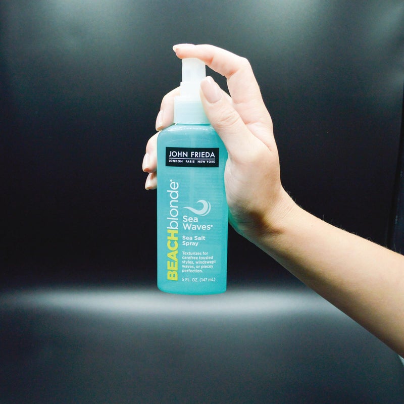 John Frieda بخاخ تكثيف أمواج البحر من جون فريدا للشعر الأشقر الشاطئي مع ملح طبيعي لحجم مموج ومجعد - 5 أونصات - Image 4