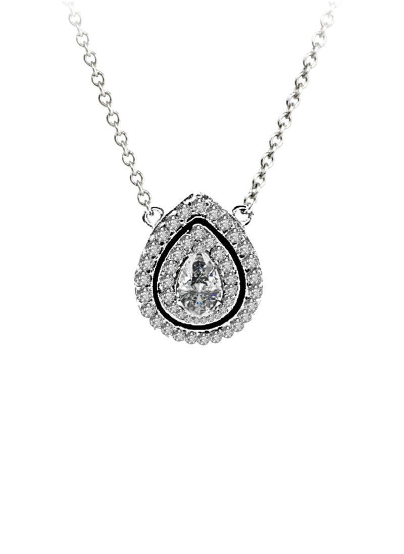 MELARA Melara Silver Necklace: Discover the beauty of silver with this unique pendant, 925 caliber. This chain combines authenticity and luxury to highlight your beauty in a sophisticated style. 