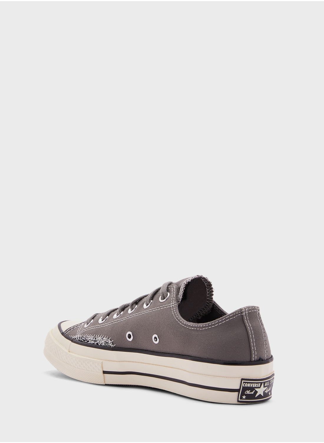 Namshi converse deals