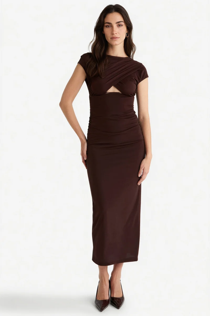 ديفاكتو Crew Neck Short Sleeve Midi Dress