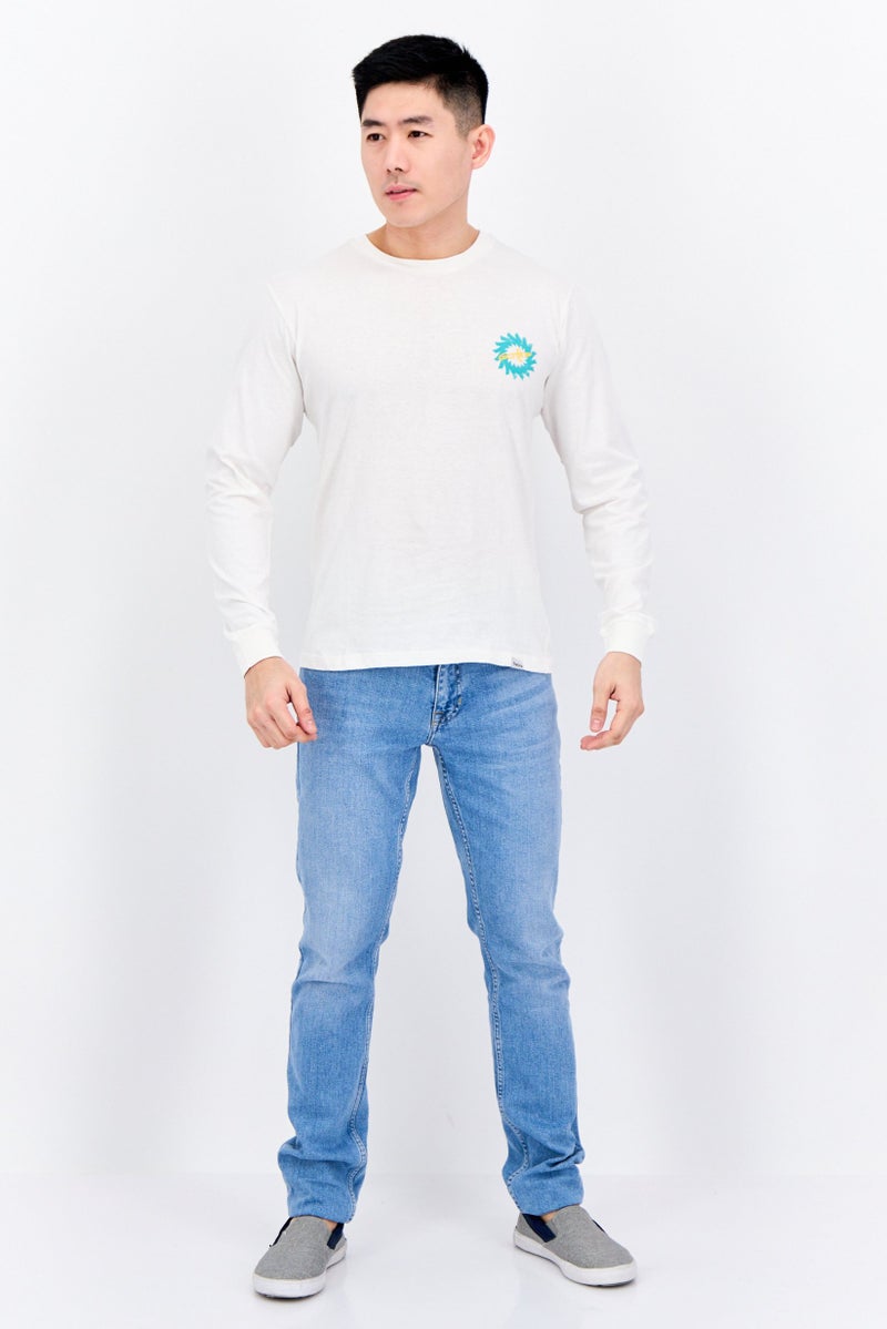 Gotcha سويت شيرت رجالي بأكمام طويلة وياقة دائرية، مطبوع برسومات، أبيض - Image 4