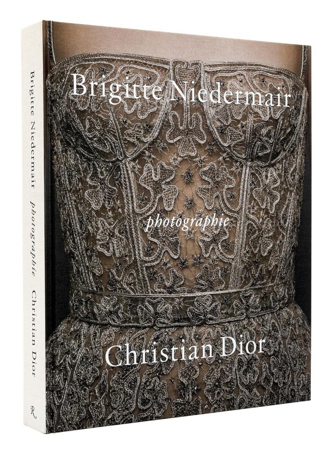 Photographie: Christian Dior by Brigitte Niedermair