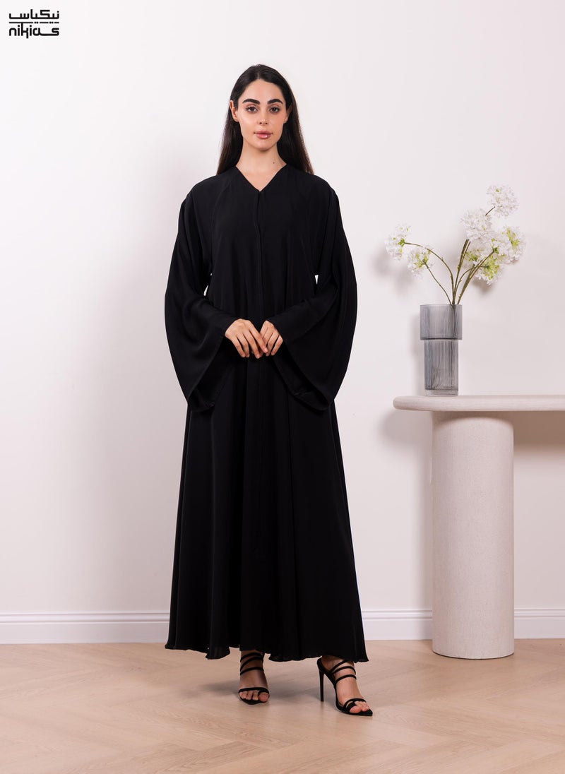 Nikias Classic plain Nida fabric abaya with full front button closure - Image 1