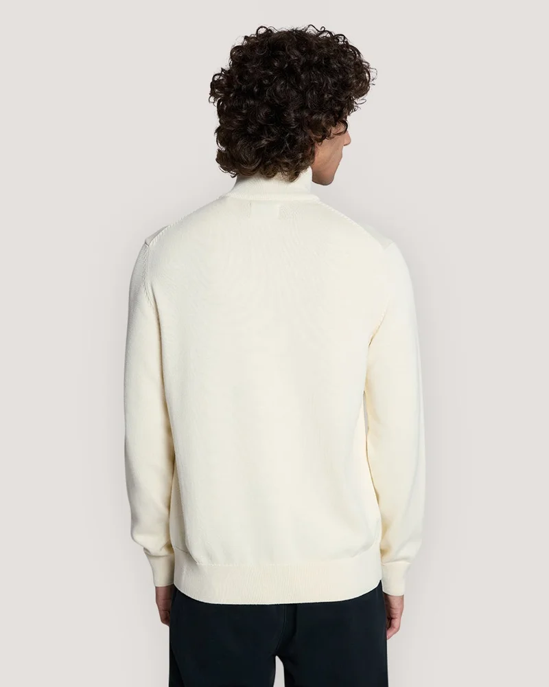 غانت كارديجان بسحاب بأعلام بحرية من جانت