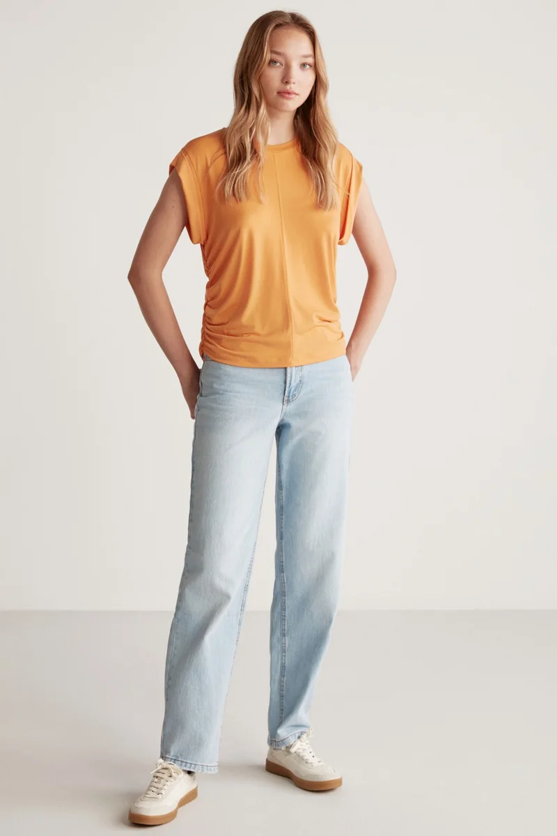 جريميلانج Roberta Women Sandy Flowy and Flexible Fabric Low Shoulder Sleeveless Oversize Orange Blouse
