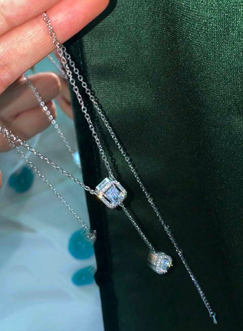 إيكوال سلسال نسائي فاخر وأنيق باللون الفضي مرصع بالزركون - Image 4