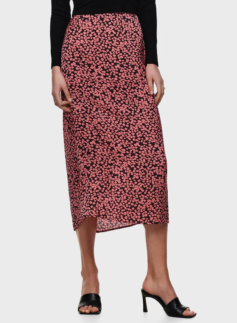 اونلي تنورة ميدي مطبعة