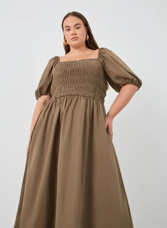 Styli Styli Plus Size Puff Sleeve Smocked Detail A-Line Midi Dress