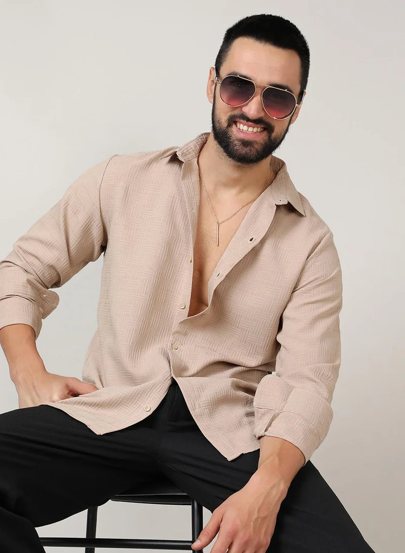 كامبوس سوترا Men's Beige Self-Design Intertwine Shirt For Casual Wear | Spread Collar | Long Sleeve | Button Closure | Shirt Crafted With Comfort Fit For Everyday Wear
