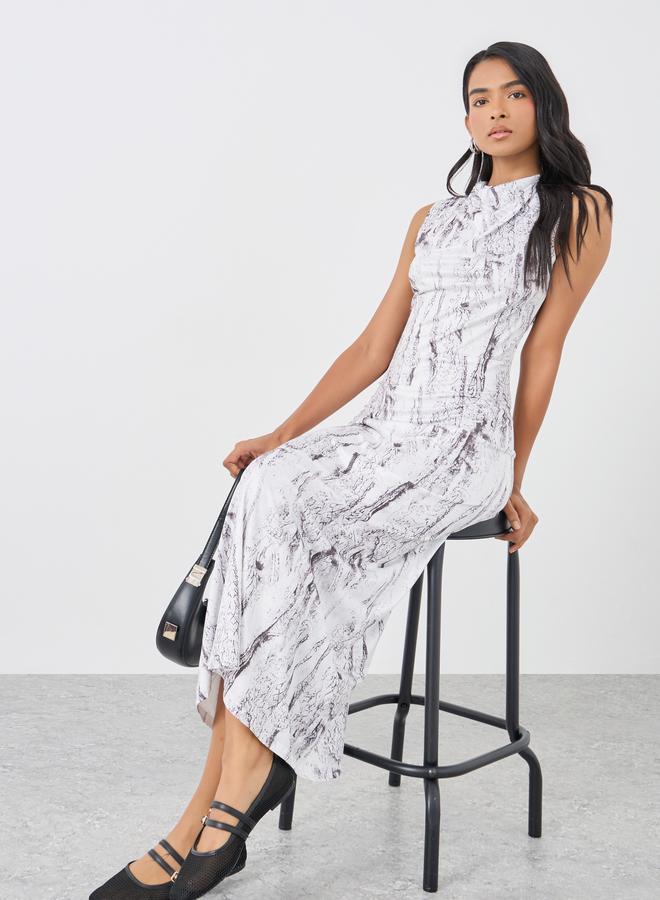 تايك تو فستان ماكسي ضيق مطبوع بدون أكمام - Image 1