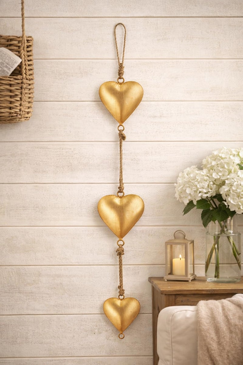 ANNA HOME Metal Heart Wall Art DÃ©cor â€“ Vintage 3D Hanging Love Sign, Rustic Farmhouse Wall Decoration, Antique Gold Finish, 27 Inch Romantic Home Accent - Image 4