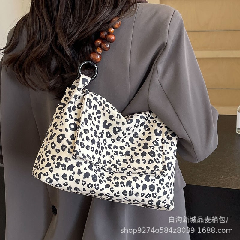Fashion Internet Red Explosions Underarm Small Bag Women'S Fashionable Temperament Shoulder Bag Factory Tote Bag - Image 4