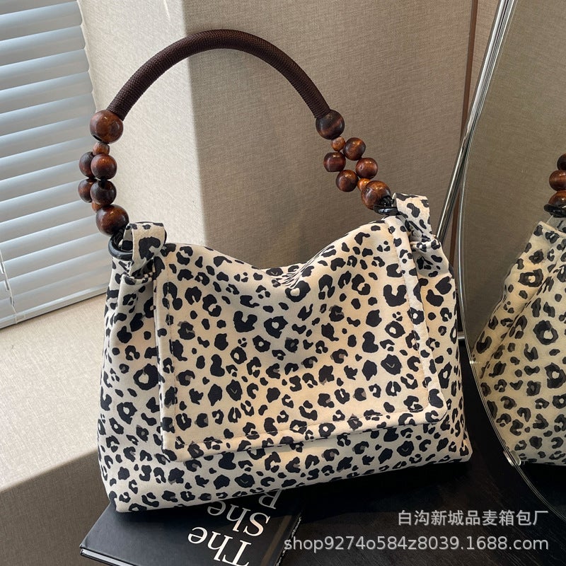 Fashion Internet Red Explosions Underarm Small Bag Women'S Fashionable Temperament Shoulder Bag Factory Tote Bag - Image 2