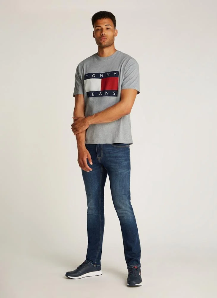 تومي جينز Graphic Logo Crew Neck T-Shirt