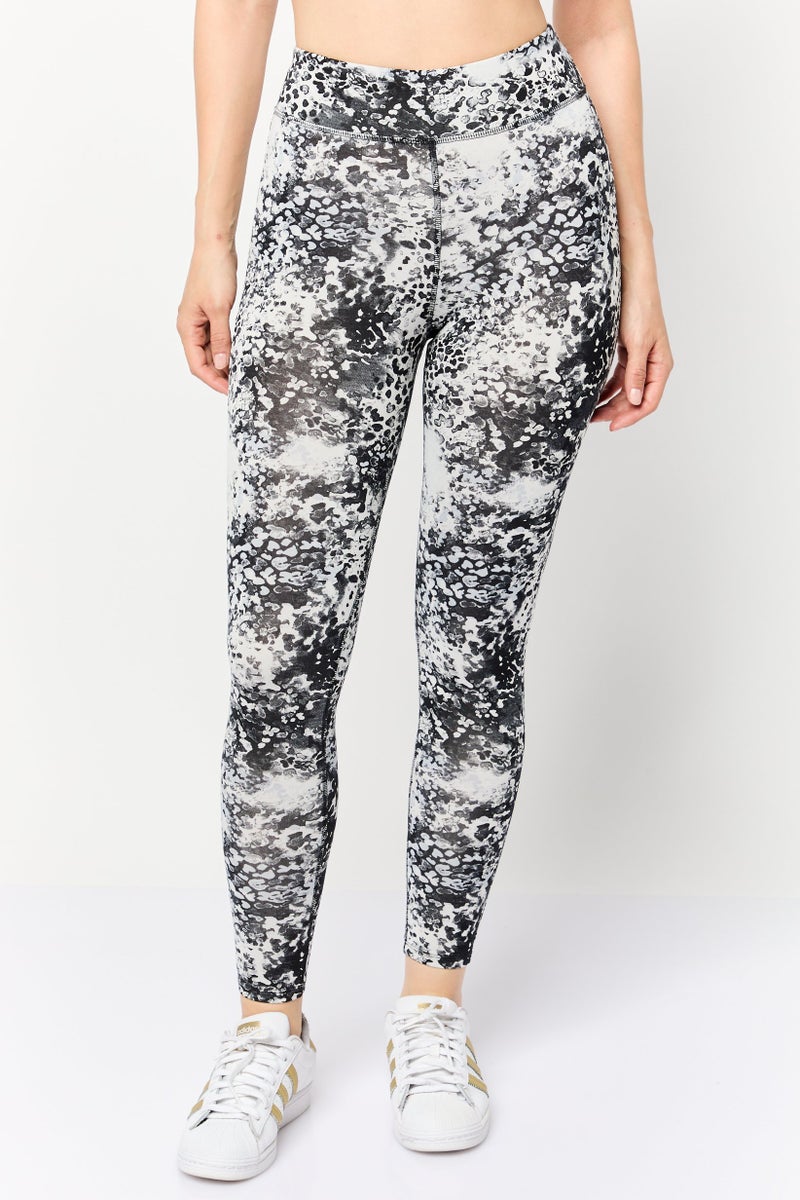 Reebok Women Sportswear Fit Outdoor Leggings, Black - Image 1