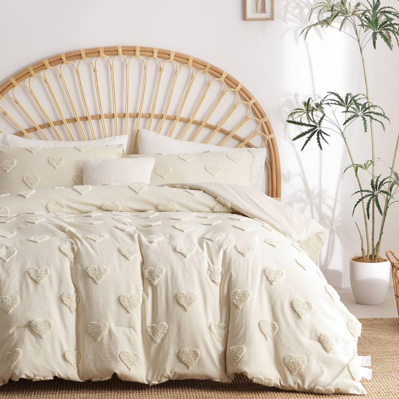 Bildenly Tufted Boho Comforter Set Queen Size Beige Bohemian Heart Love Textured Bedding Set 3 Pieces Farmhouse Shabby Chic Embroidery Bed Set Soft Jacquard Comforter for All Season with 2 Pillowcases - Image 1