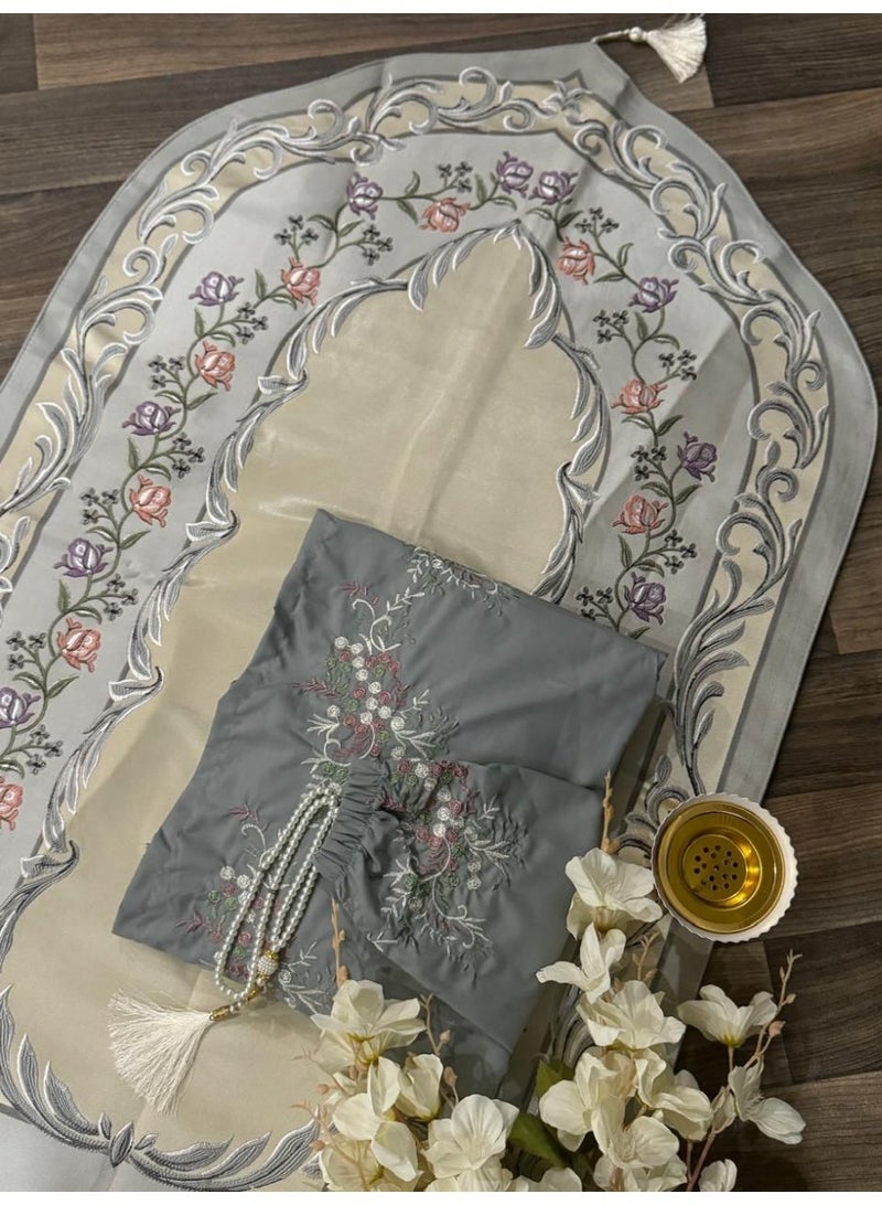 Carpet set with a sheet of prayer for women