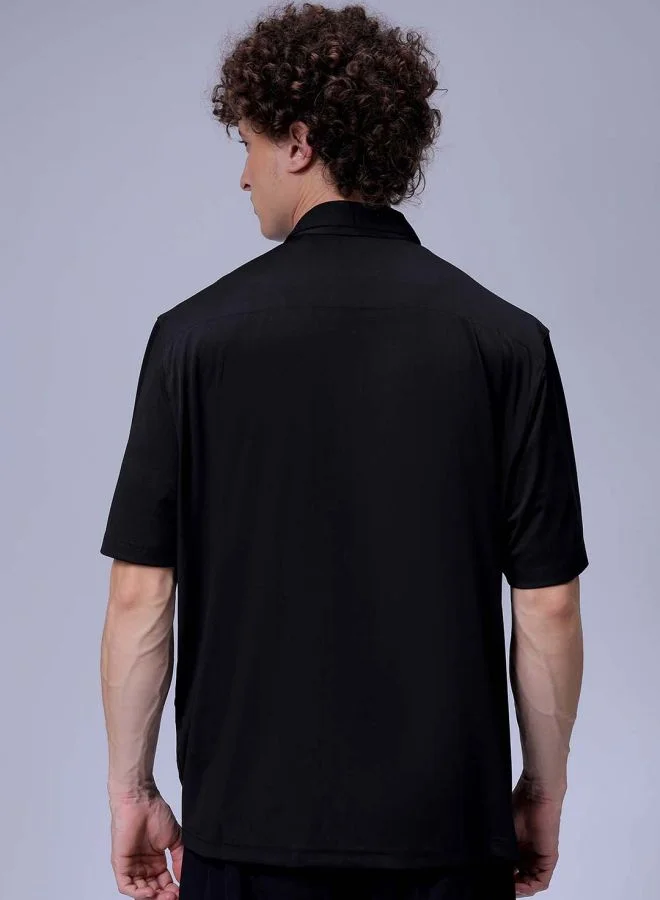 شركة المرآب الهندية Men Boxy Fit Solid Half Sleeves Cutaway Collar Street Wear Shirt