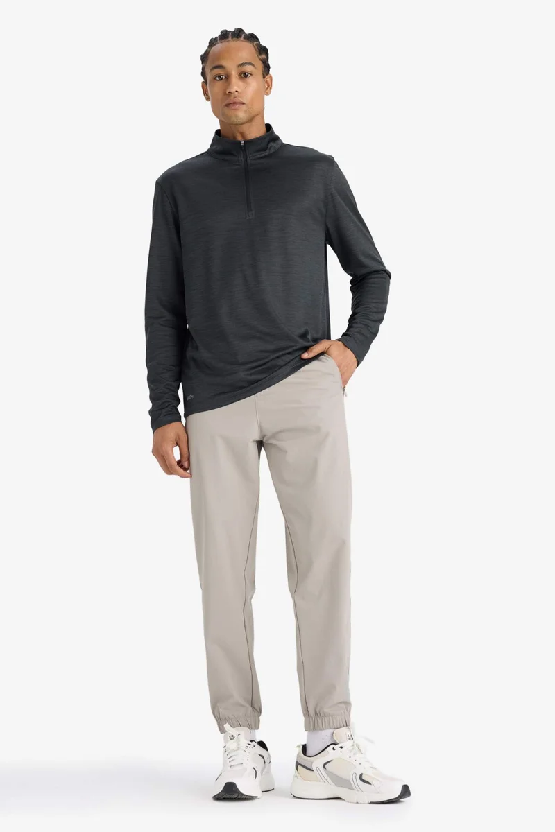 ديفاكتو DeFactoFit Slim Fit Stand Collar Sports Body
