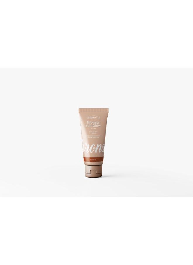 ESSENTIALS Shimmer Cream Enriched With Vitamin E 