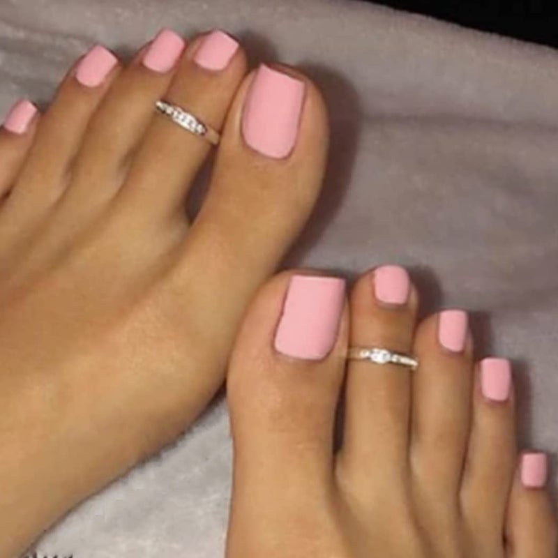 Outyua Pink Press on Toe Nails Matte Square Fake Toenails Short Solid False Toes Nails with Designs Acrylic Cute Artificial Beach Full Cover Toenail for Women 24 Pcs Light Pink