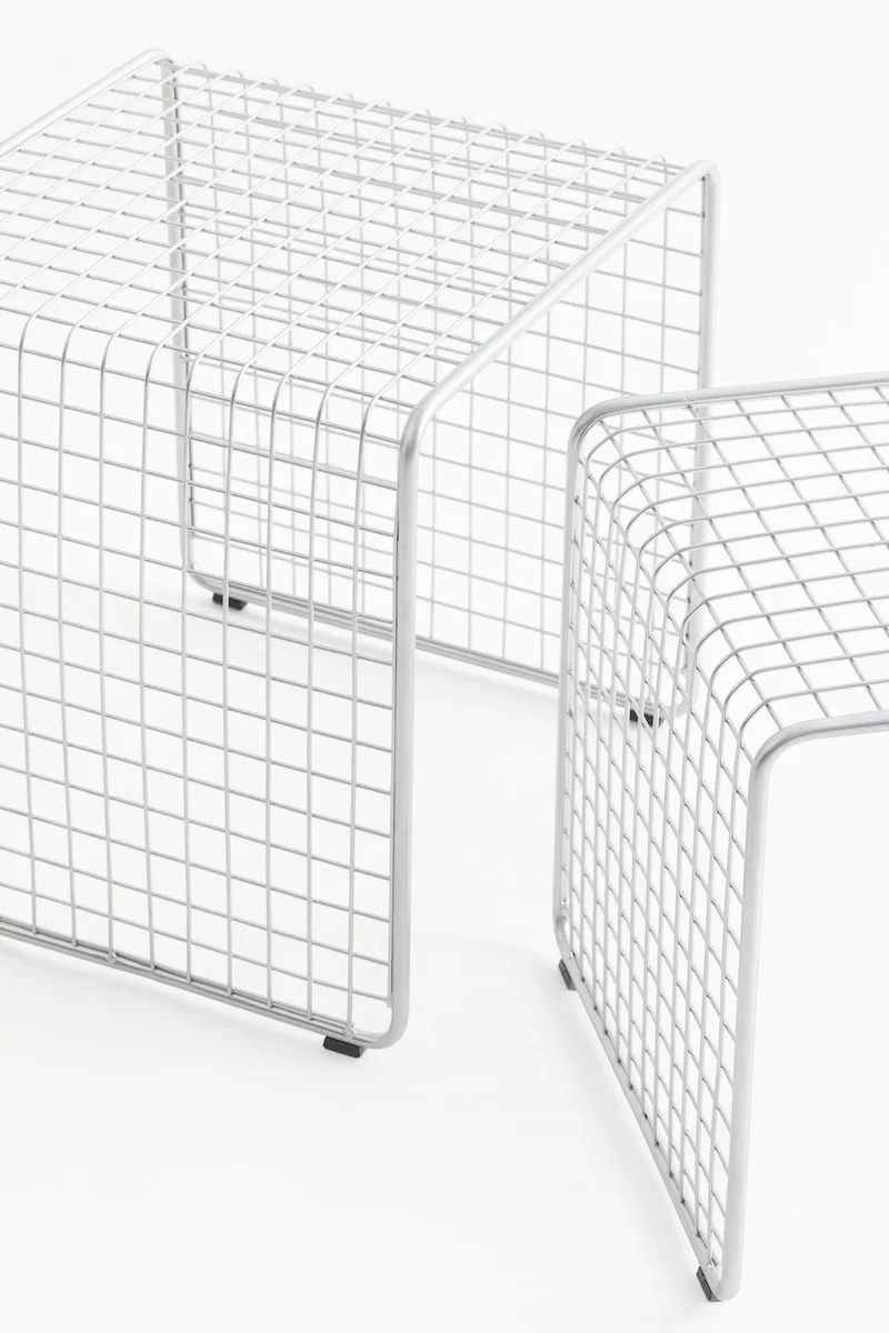 H&M 2-piece metal wire table set