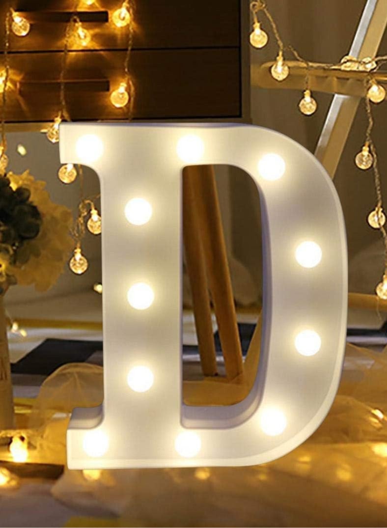 لافتة بلاستيكية مضيئة على شكل حرف "D" مزودة بإضاءة LED، مناسبة لحفلات الزفاف وأعياد الميلاد والديكور المنزلي، تعمل بالبطارية، بيضاء 22 سم - Image 1