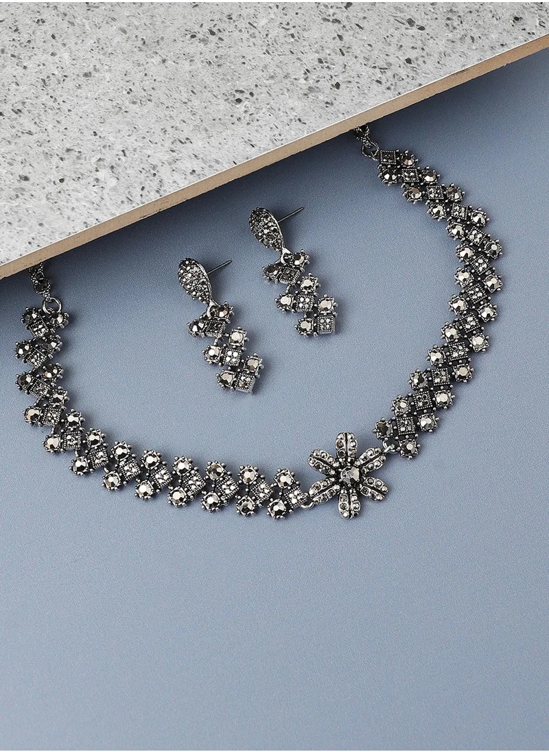 SOHI Crystal Daisy Jewellery Set