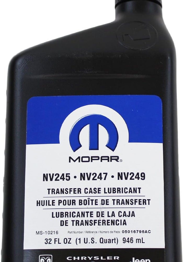 Chrysler 5016796AC Transfer Case Lubricant - 32 Fluid Ounces (1 Quart) - Image 1