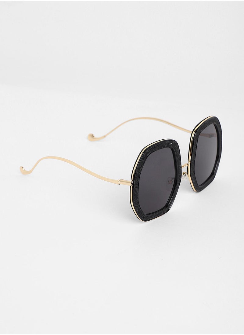 Haute Sauce The Shimmer Oversized Sunglasses - Charcoal Black  - Image 5